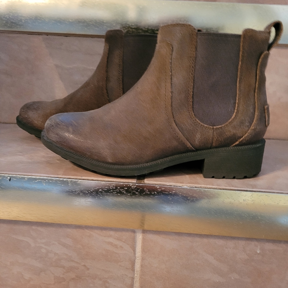 UGG Boots 6.5